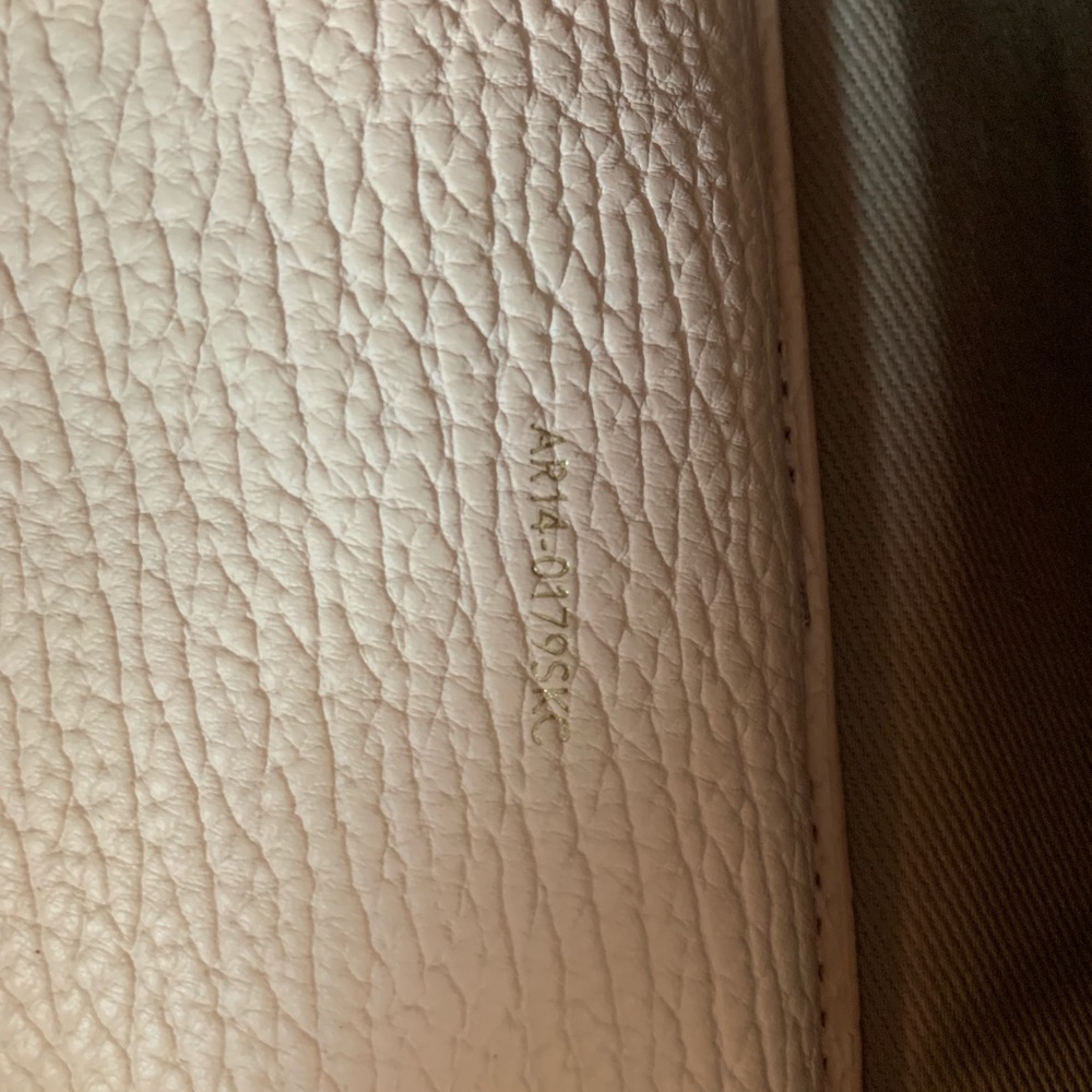 Handbag - Picture 6 of 8